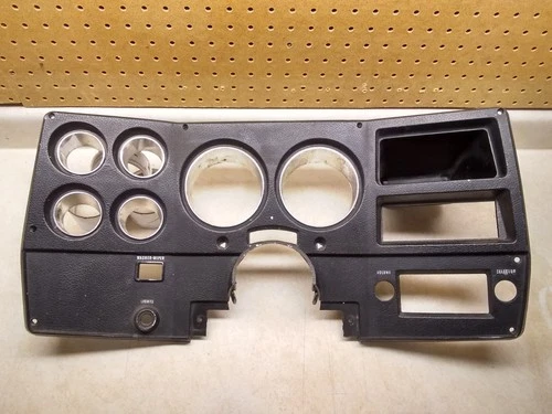 VTG OEM GM Gauge Bezel, 1973-79 Square Body, Black Plastic, K30 K20 K10, USA!!