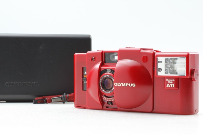 Olympus XA2