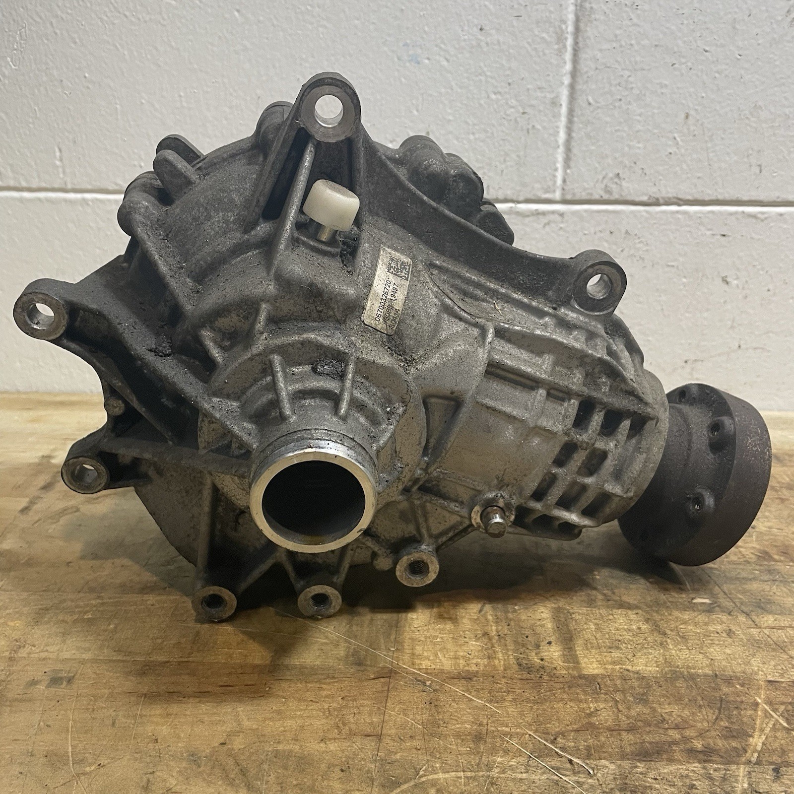 2014-2019 Maserati Ghibli Front Differential Carrier Assembly 06700326720 OEM