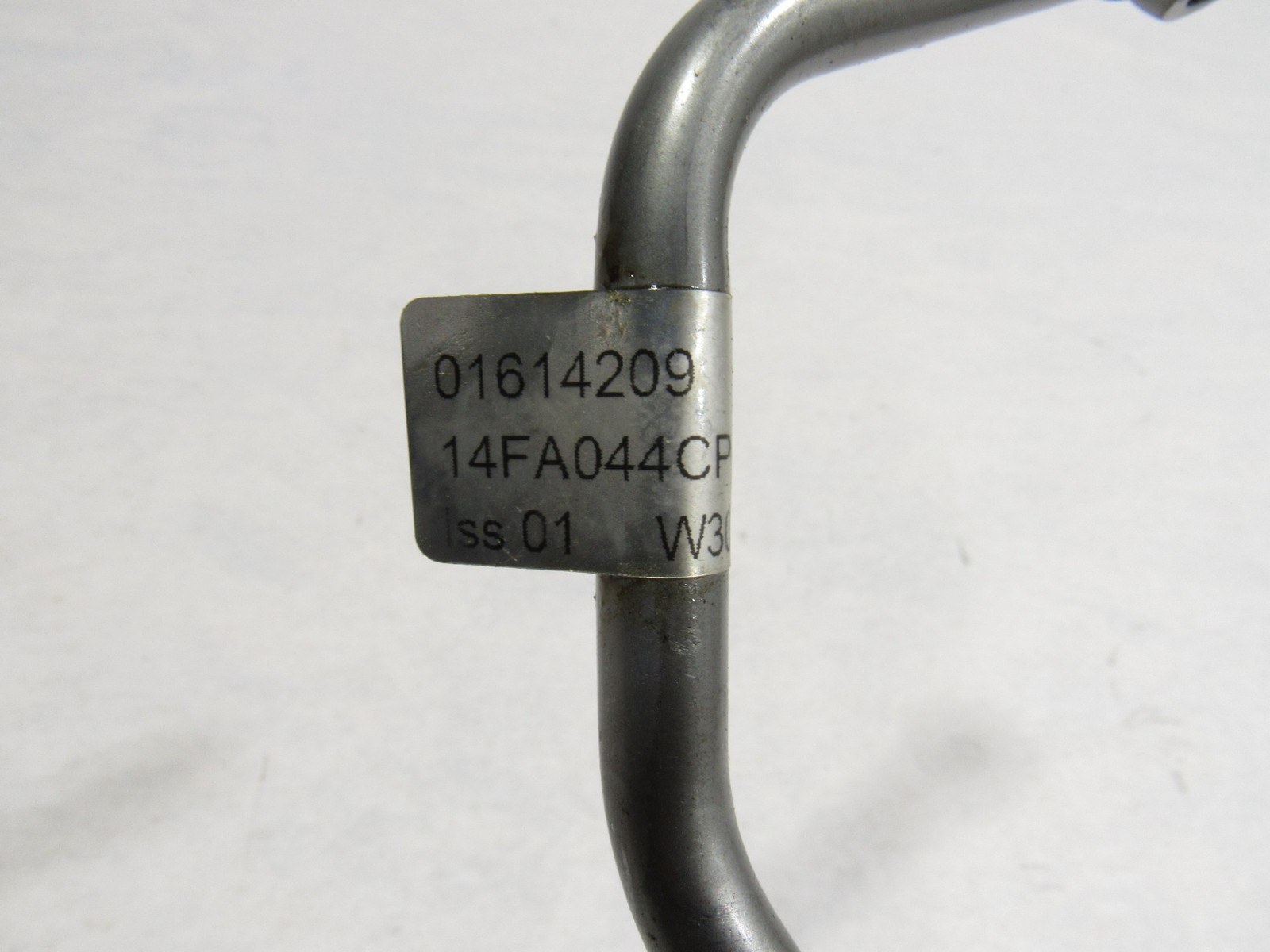 17-20 Mclaren 720S 720 2020 Left Turbo Turbocharger Coolant Hose Pipe Line #3