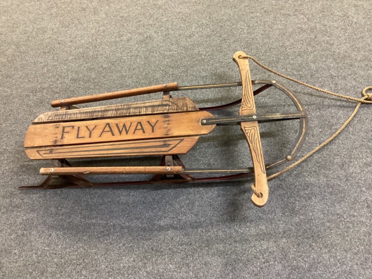 VTG kids snow sled by Pratt Corporation 