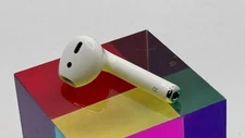 Apple AirPods 2nd Generation Right Pod Only Replacement Genuine OEM A2032