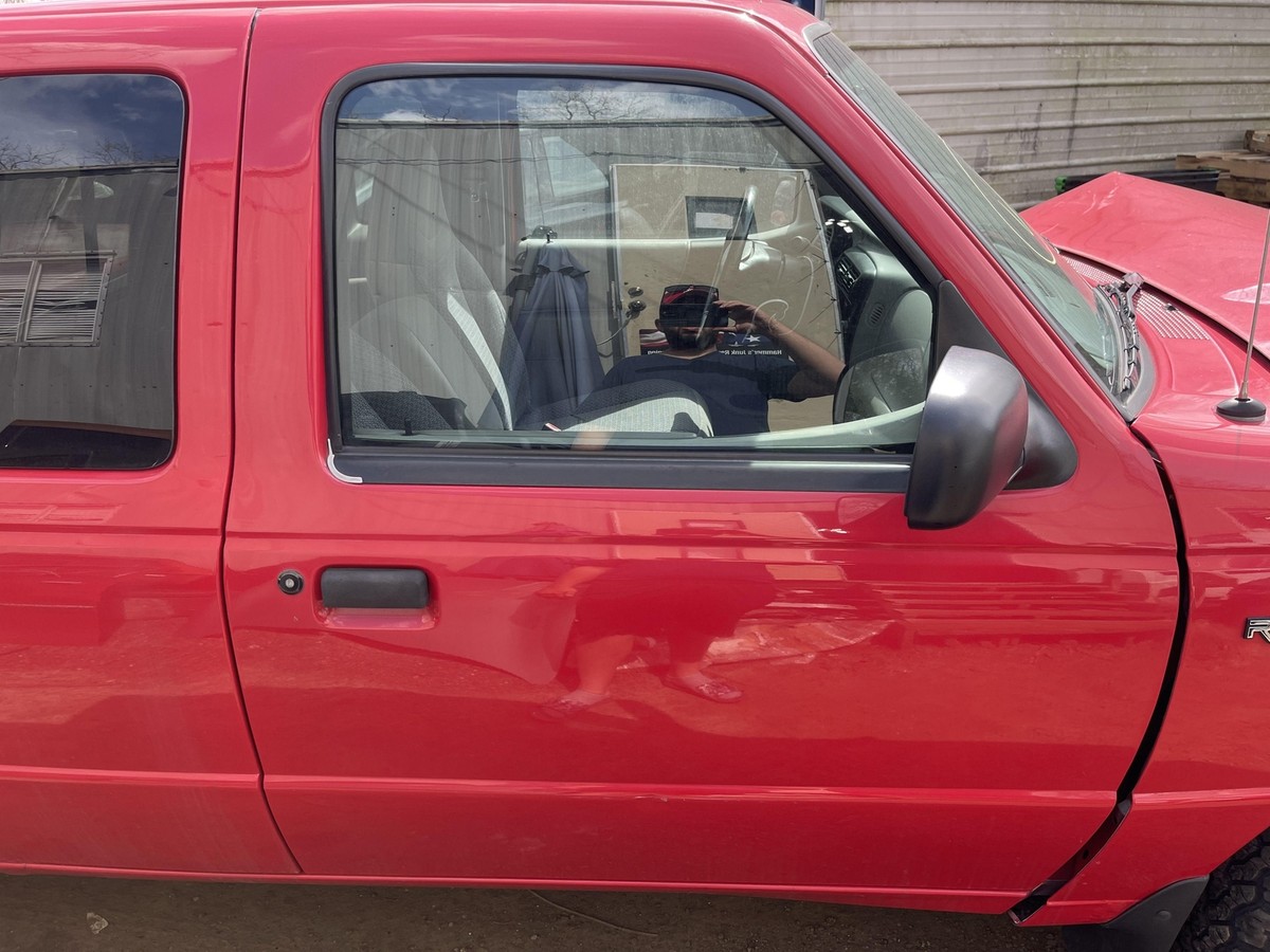 1993-2002 Ford Ranger Front Passenger Right Door Assembly Red E4