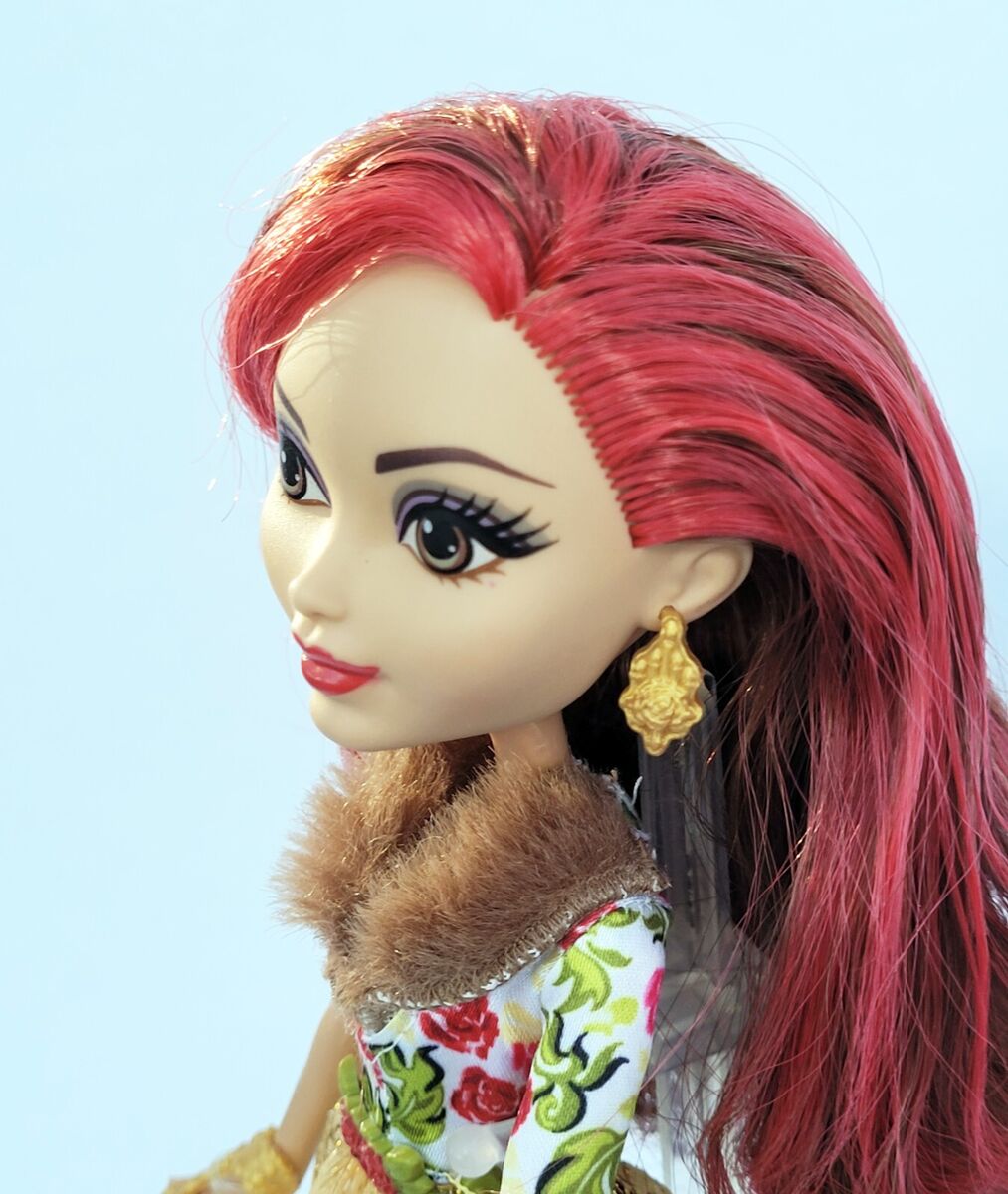 Ever After High First Chapter Rosabella Beauty Doll Girl Excellent