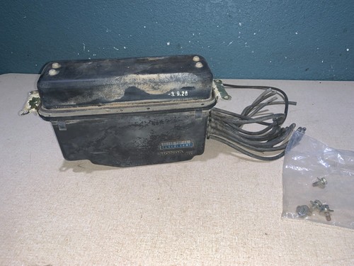 84 85 Honda Accord 1.8 vacuum switch solenoid box assembly