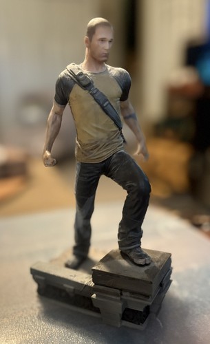 Infamous 2: 8” Cole McGrath Hero Edition Statue Figure 2011 SCEA Sony PS3