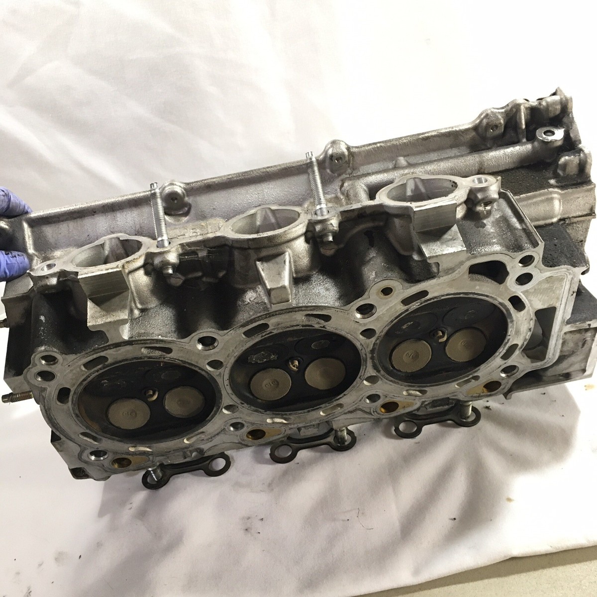 NISSAN 350Z VQ35DE L-8J1 LEFT Cylinder Head / 2003-2004 Z33 G35