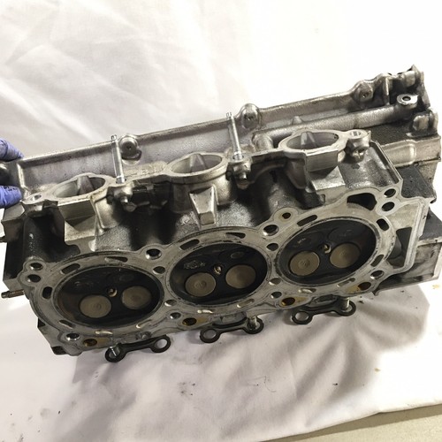 NISSAN 350Z VQ35DE L-8J1 LEFT Cylinder Head / 2003-2004 Z33 G35 VQ35 OEM - Picture 5 of 12