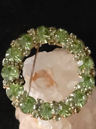 Vintage Warner Uranium Glass & Green Rhinestone Circle Round Brooch - Picture 7 of 13