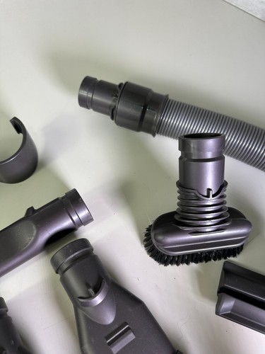 Dyson Hoover Attacchi Bundle 13 Articoli Testine Spazzola Tutte Usate Condizioni - Foto 9 di 9