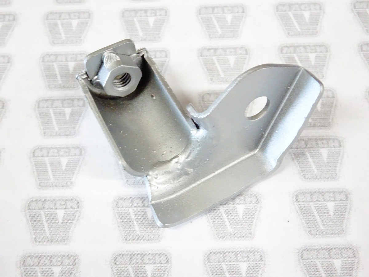 Kawasaki NOS NEW 11045-1572 Lower Front Cowling Bracket EX EX500