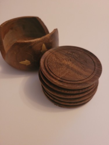 Vintage Hand Carved Wooden Coasters x 6 in Hand Carved Holder - Picture 2 of 6