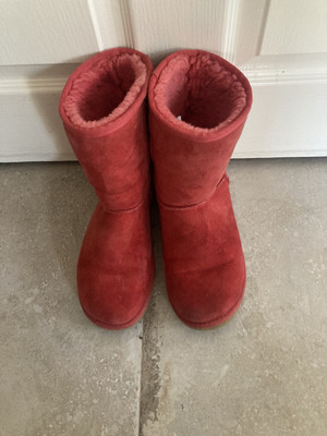 ROTE UGG STIEFEL KLASSISCH KURZ 5825 W8 UK GRÖSSE 6 APX SAUBER & ORDENTLICH & FLAUSCHIG INNEN