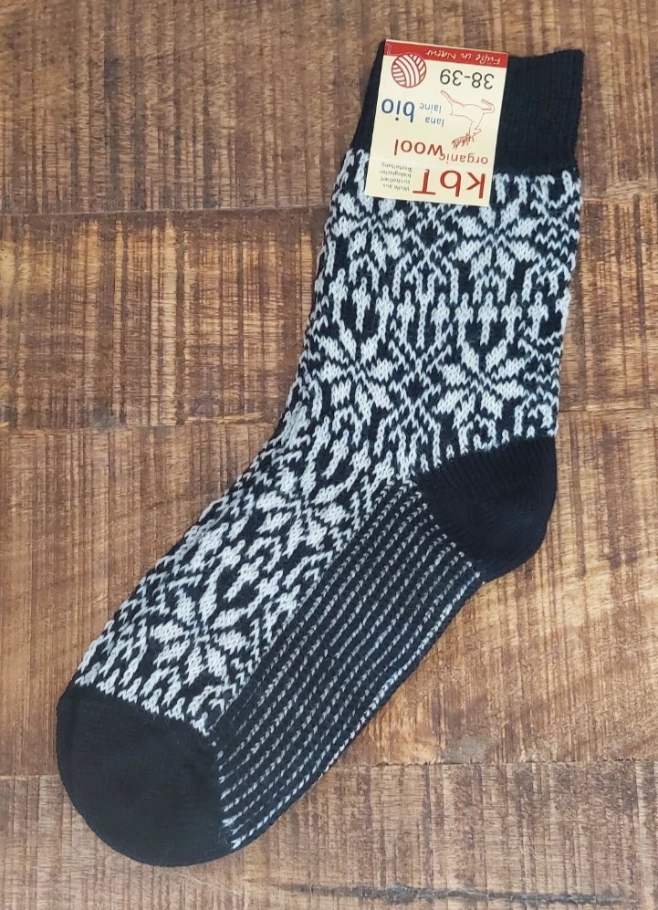 100% Pure Wool Norwegian Pattern Sock (UK 5-6 / EU 38-39) , Hirsch Natur - Navy
Opens in a new windo
