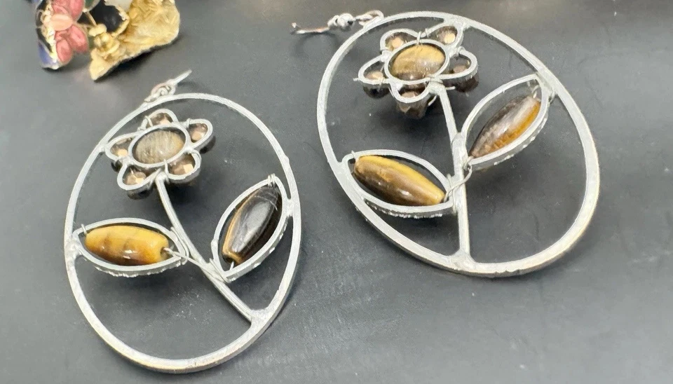 Pendientes colgantes únicos vintage con flores recortadas ojo de tigre Foto 2 de 4