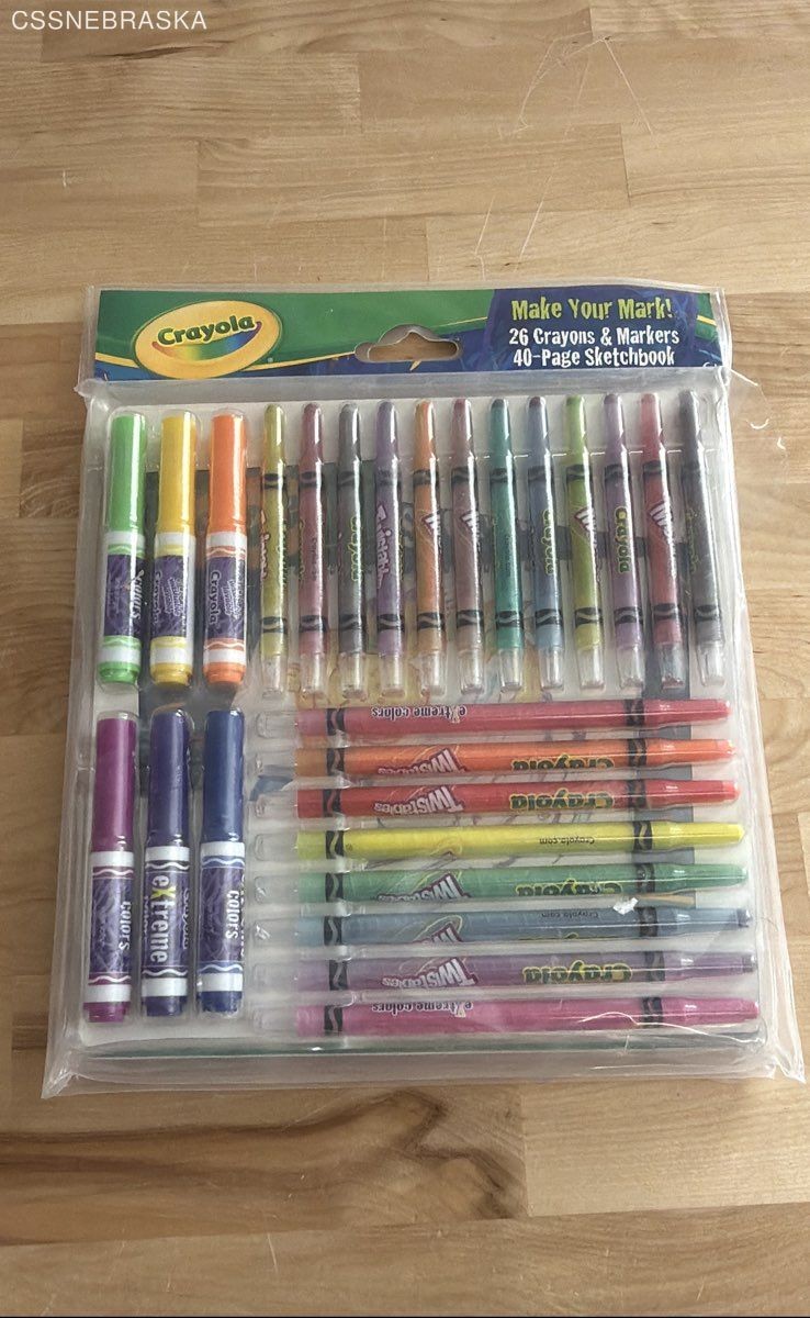 Crayola Twistables "Make Your Mark" set