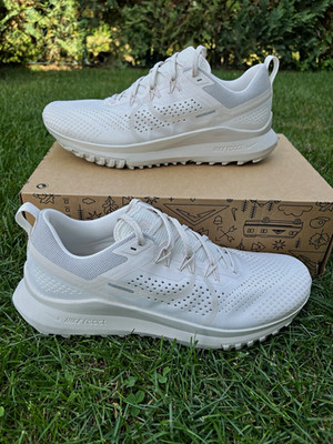Nike React Pegasus Trail 4 Herren Trail Running Sneaker Weiß EU 44,5 US 10,5