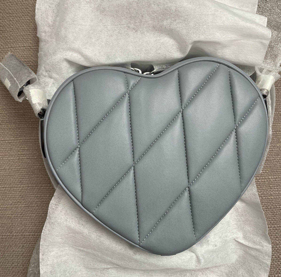 Coach Heart Crossbody With Quilting in Grey Blue NWT Authentic Style CE725 image 8