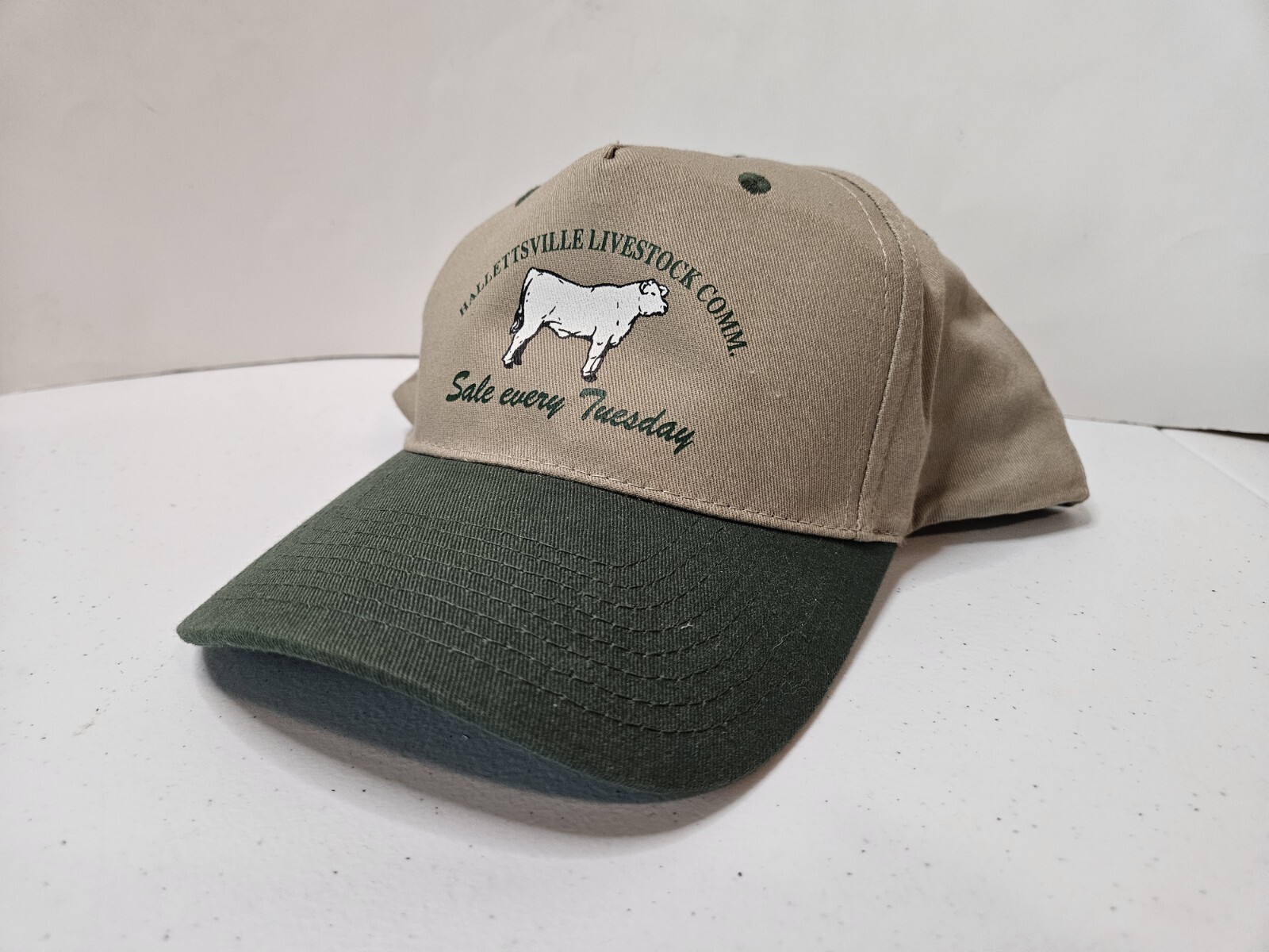 Hallettsville Texas Livestock Commission Green Beige Hat TX Cattle Sale Barn Cap