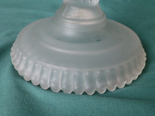 Frosted Hand Early American Pattern Glass Cake Stand - Picture 5 of 6