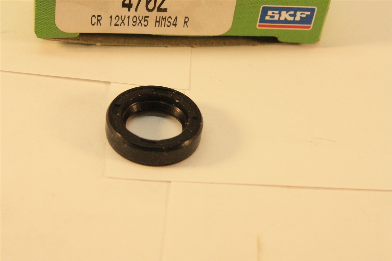 Ignition Distributor Shaft Seal for Mitsubishi Hitachi CR 4702