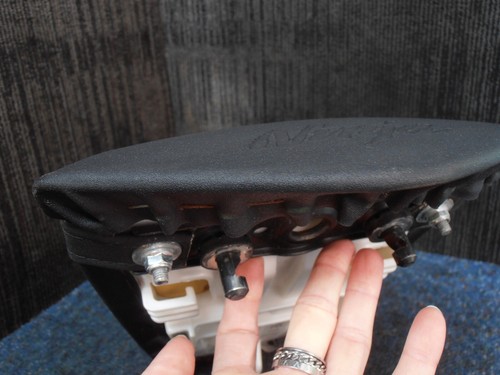 Kawasaki ZX-10 R Rear Seat 2011-15 5/25 - Picture 7 of 18