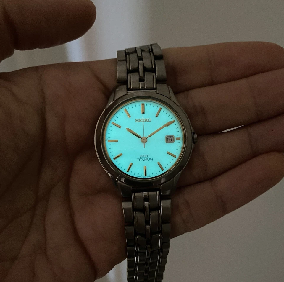 Cuarzo vintage Seiko Spirit 1998 35 mm titanio JDM esfera Full Lume 5E32-0020 Foto 4 de 4