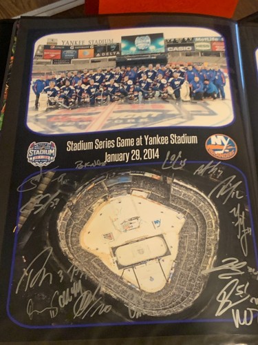 NY Islanders Team signiertes Foto 2014 Stadium Serie New York John Tavares - neuwertig - Bild 1 von 4