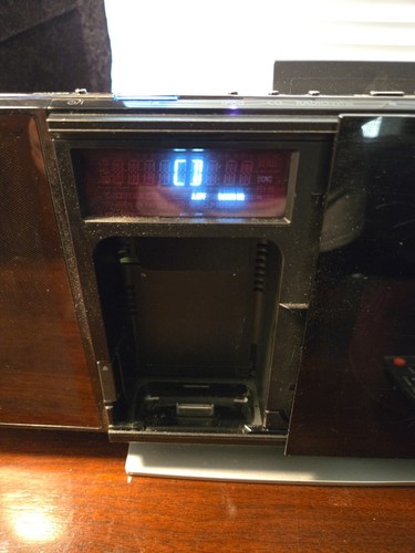 Panasonic CD Radio, Remote, Ipod Connection, Loud Clear Speakers - Picture 5 of 8