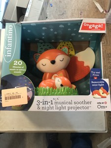 infantino 3 in 1 musical soother & night light projector