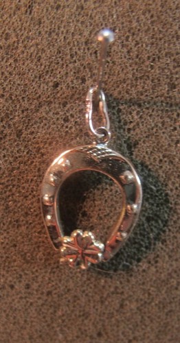 Anhänger Bettelarmband 333 Gold Hufeisen Kleeblatt Charm Glücksbringer (230) - Picture 1 of 2