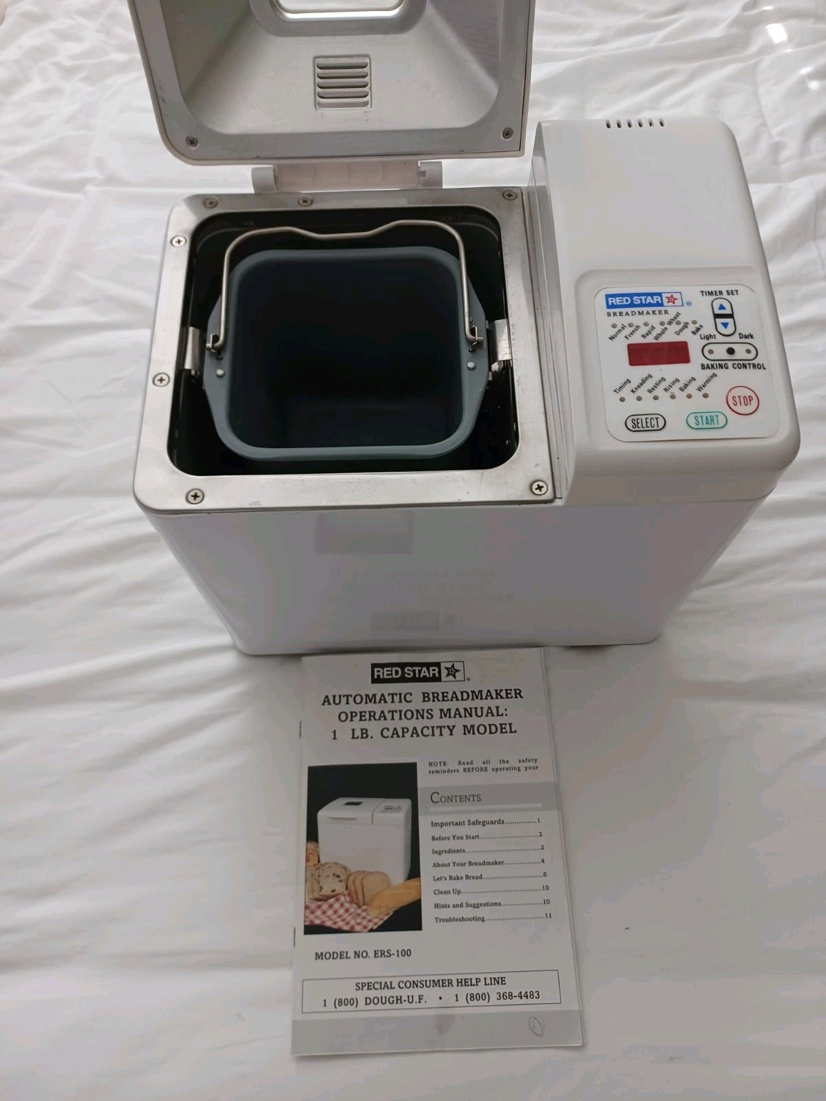 Automatic Bread & Dough Machine by Redstar Model ERS100. (1 lb loaf capacity)