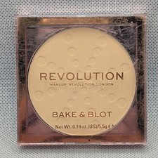 Revolution Bake & Blot Banana Setting Powder 