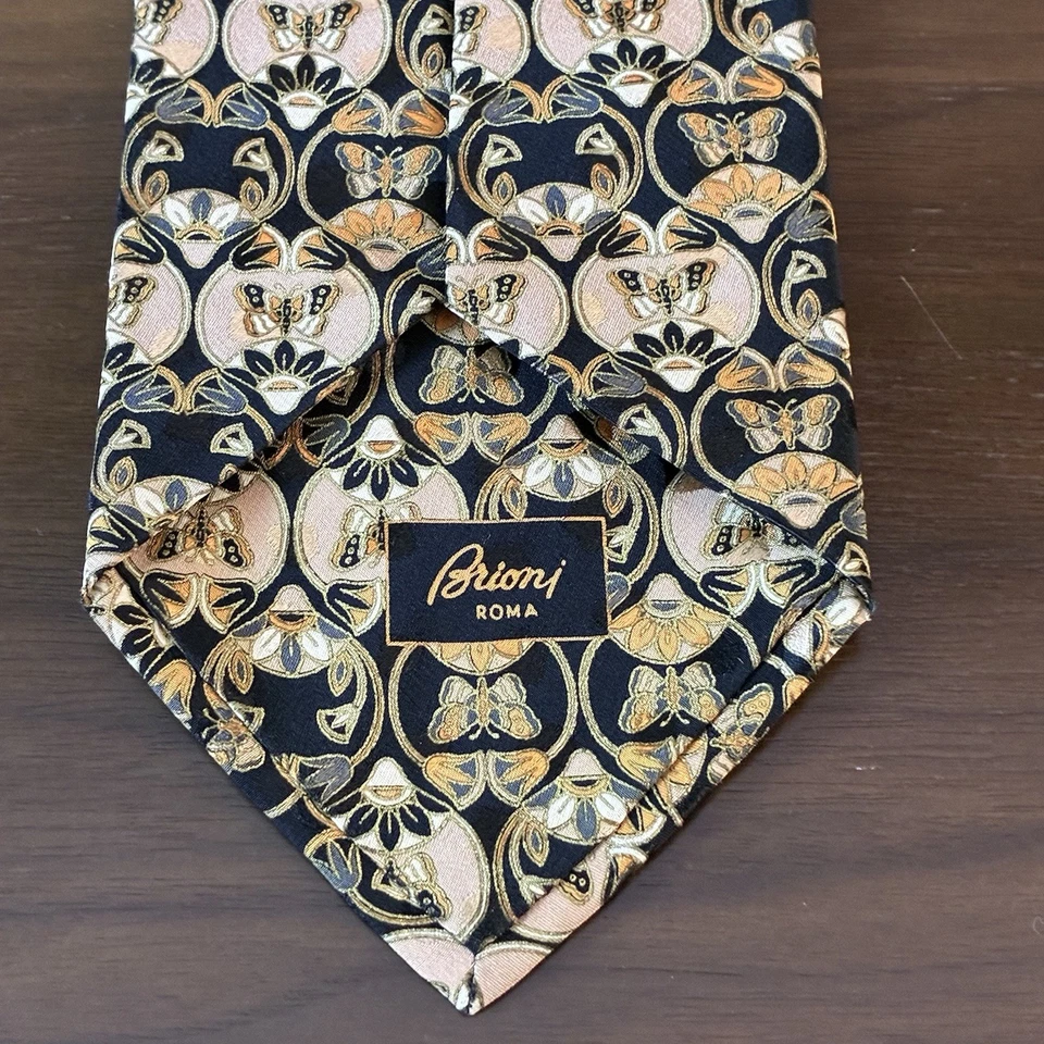 Corbata BRIONI 100% Seda ITALIA Diseño de Lujo Negra y Dorada Mariposa y Floral Foto 2 de 4