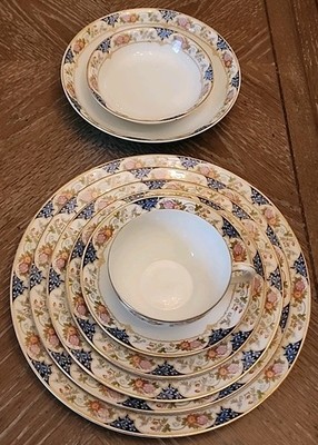 Noritake Nippon The Magenta by  Morimura Hand Painted 8 Piece Place Setting 1920