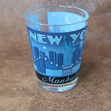New York City Manhattan Souvenir Shot Glass 1 oz Wraparound Clear Skyline