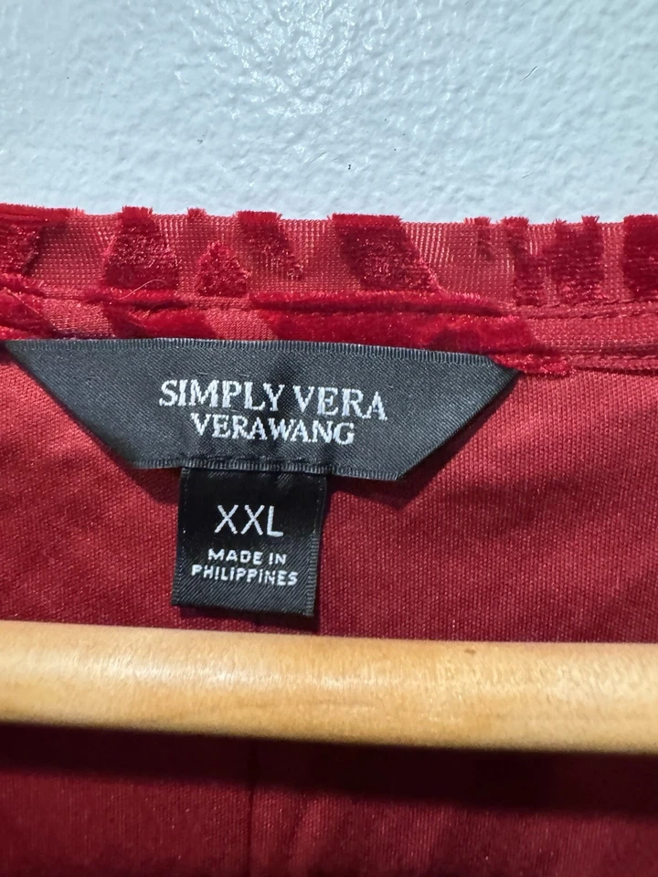 Simply Vera Wang Size XXL Red Velvet Burnout Top Long Sleeve Fairy Whimsigoth - Image 4 of 4