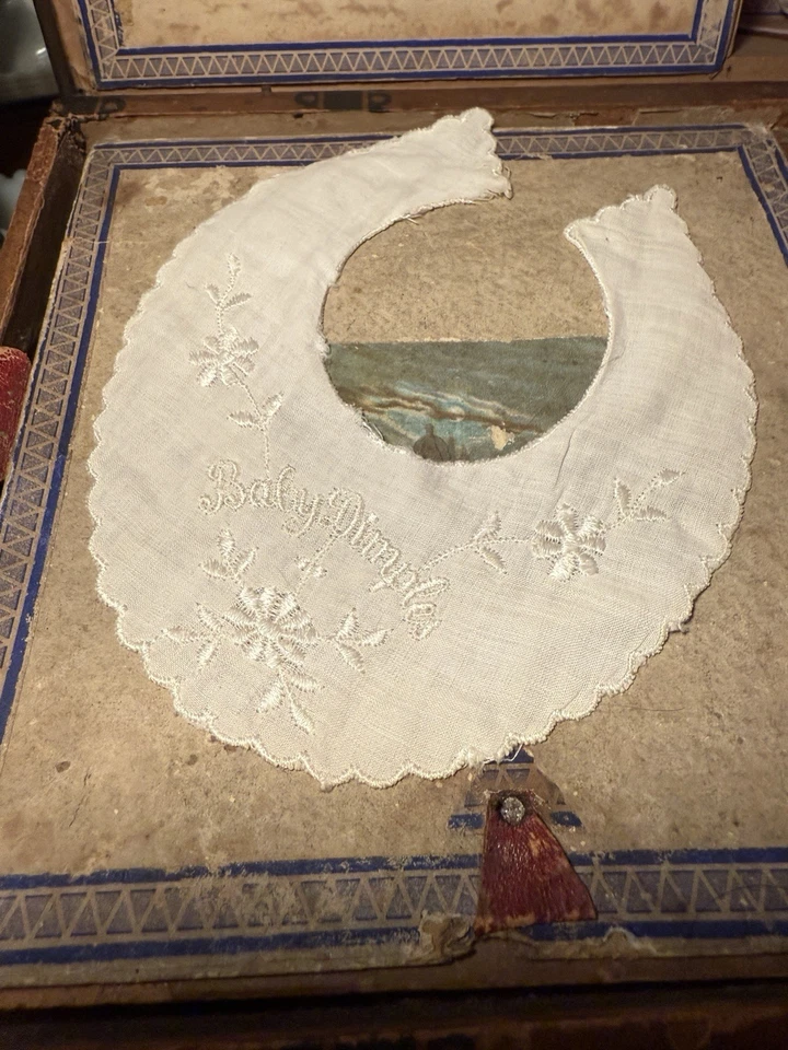 Babero de fábrica Effanbee Baby Dimples Foto 4 de 4