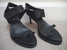 ANN DEMEULEMEESTER $715 black leather heels s...