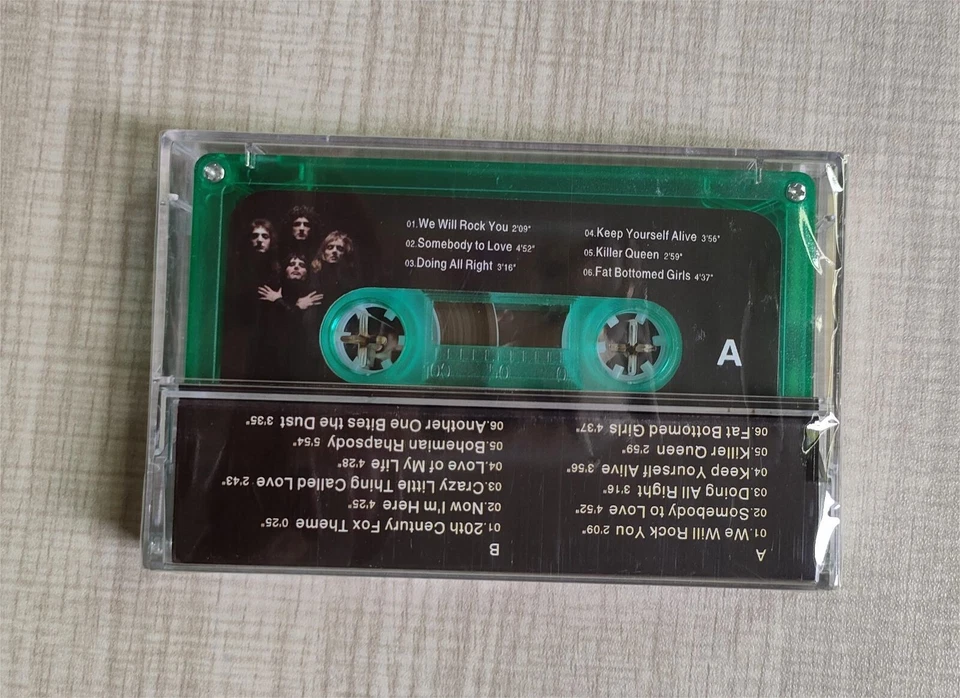 Tape English song rock song queen band queen brand new cassette unopened - Image 4 of 4