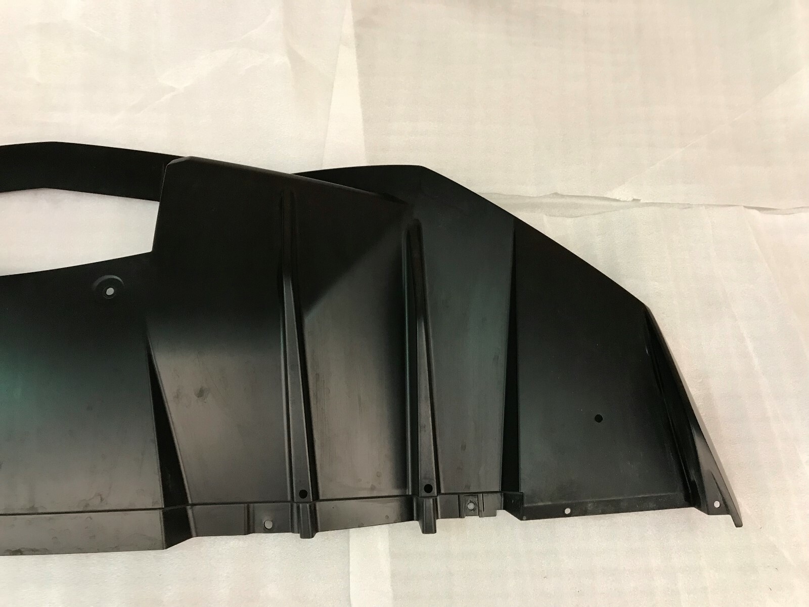 LAMBORGHINI AVENTADOR COUPE REAR BUMPER DIFFUSER SPOILER OEM 470807539B