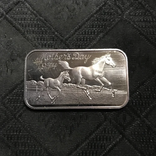 1974 Mother's Day Horse mom & pony foal colt World Wide  Mint 1 oz 999 AG toned