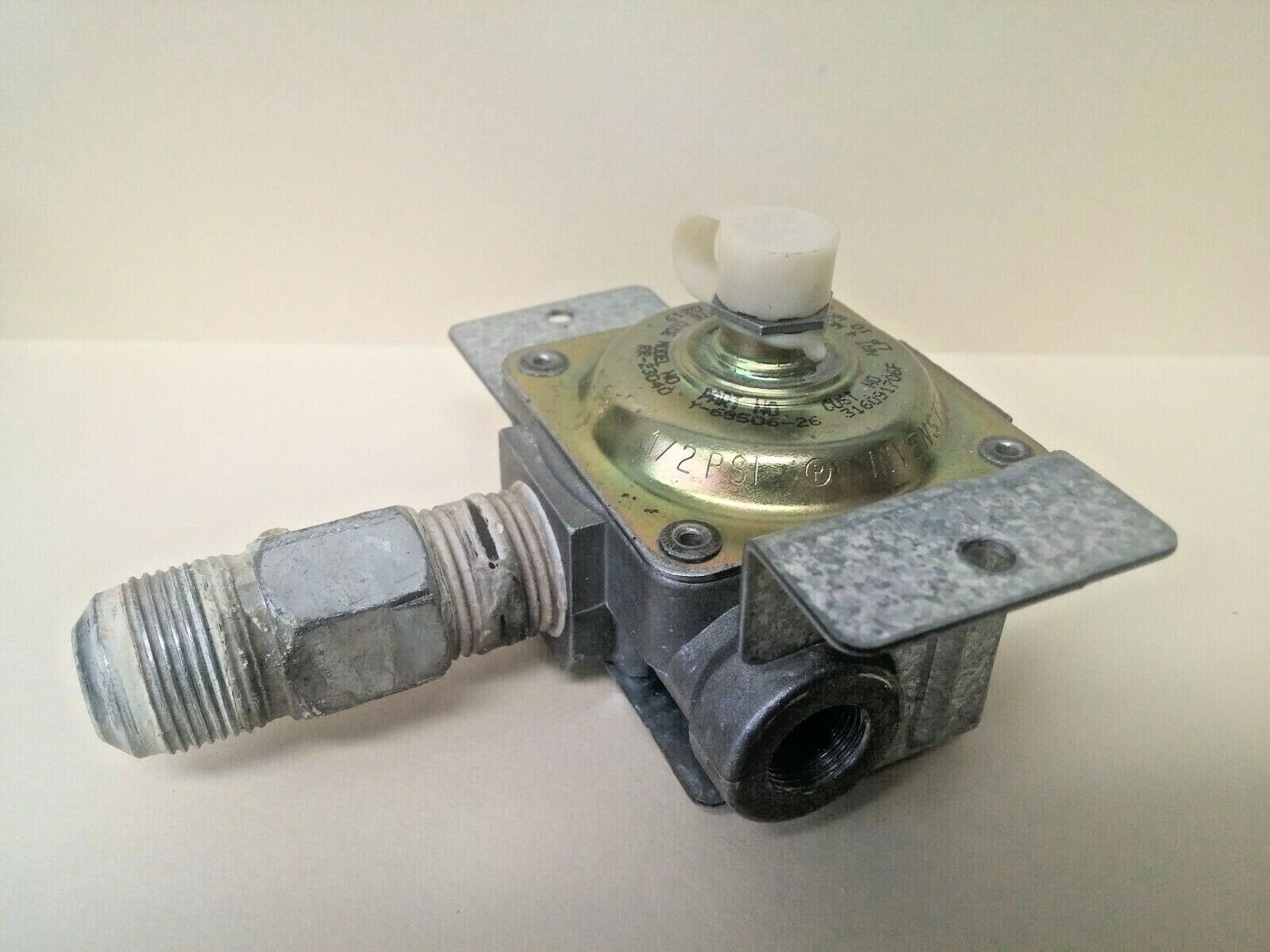 Frigidaire 316091706 Pressure Regulator for Range/Stove/Oven Gas valve