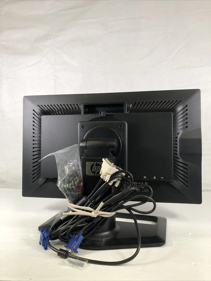 HP ZR22w 22" S-IPS Monitor Widescreen 1080p VGA DVI USB 2.0 Hub VM626A4#ABA - Image 3 of 4