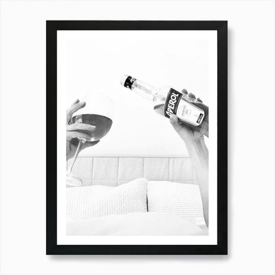 Getränke im Bett B&W_2662372 Kunstdruck gerahmt Wandbild Poster Leinwanddruck Bild