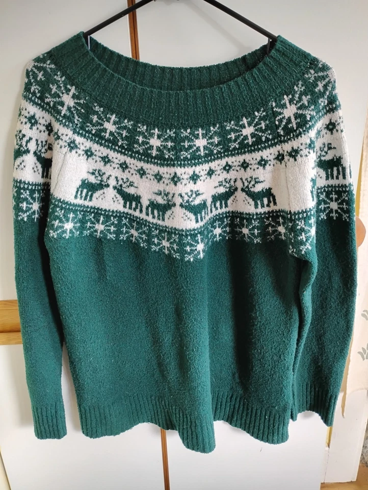 Suéter de vacaciones Maurices. Grande. Verde con ciervo. Foto 2 de 4