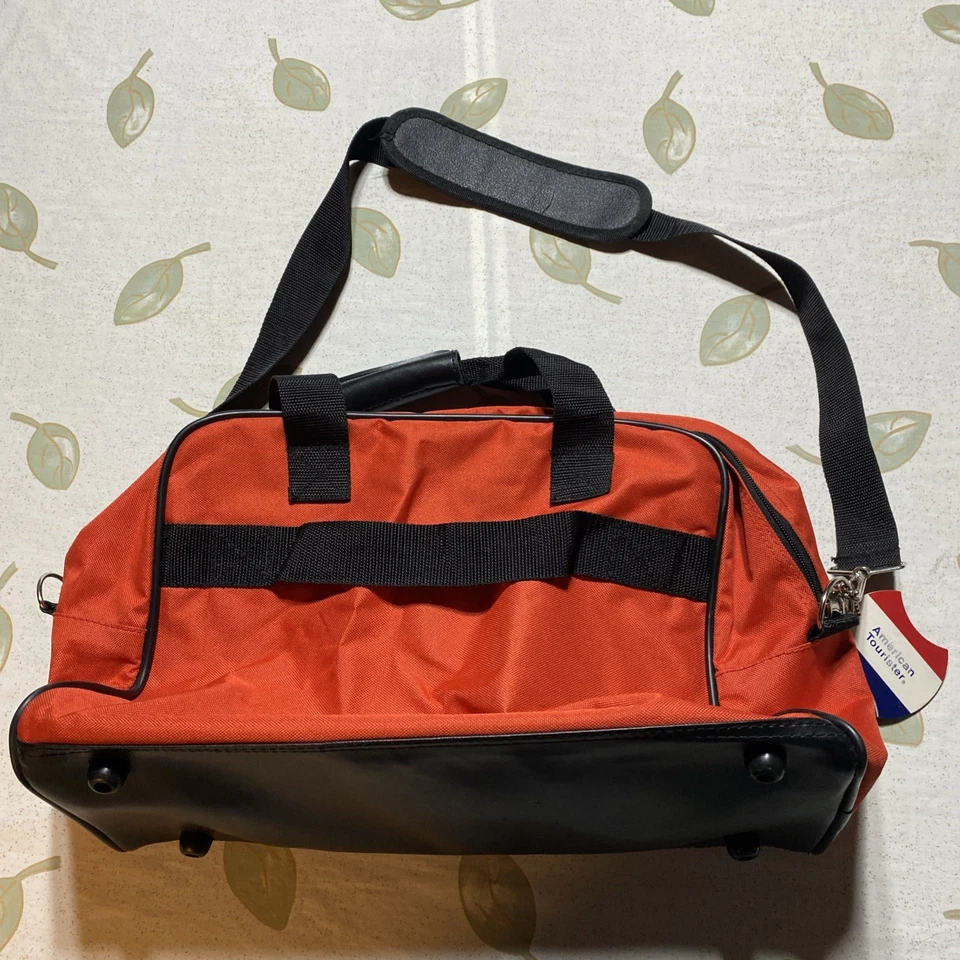 Bolso de hombro Departures rojo Foto 3 de 4