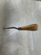 Vintage Bernat Yarns Latch Hook Tool England 6-1/2"