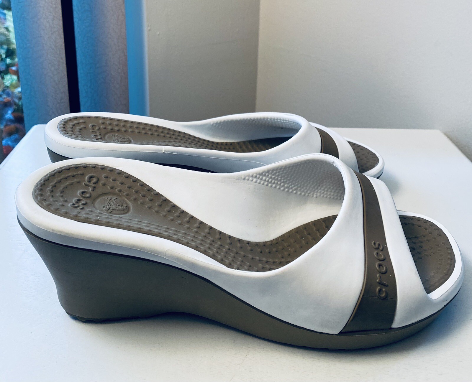 Crocs Sassari Slide Wedge Heel Sandals Ladies Size 8 … Gem