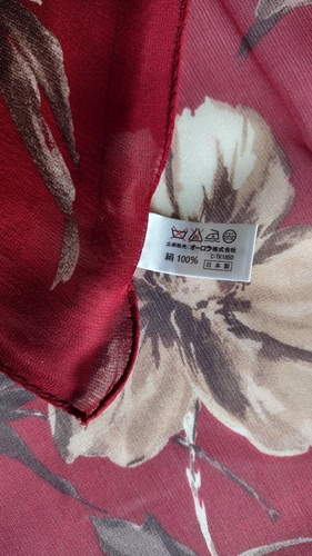 ANNE KLEIN Large Chiffon Silk Scarf - Floral - Red/Multi - 85 x 85 cm - Picture 4 of 5